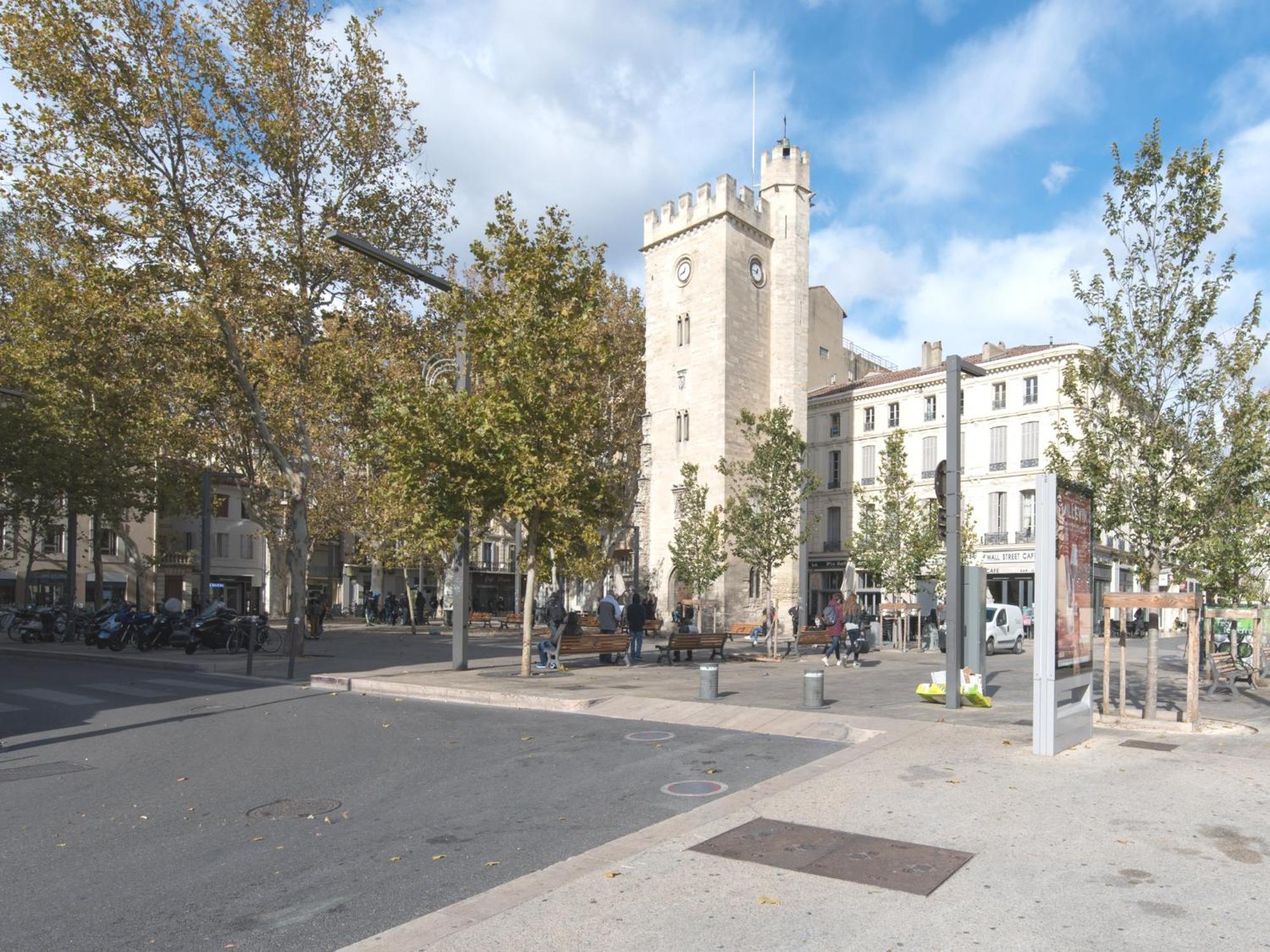 Charme Au Coeur D'Avignon Apartamento Exterior foto
